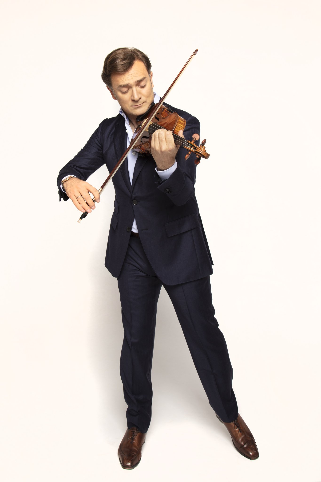 Very happy birthday Renaud Capuçon! 