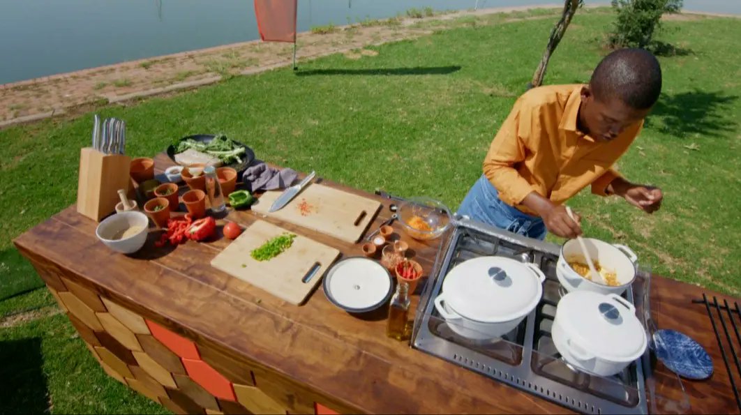 PatrickSeleka's tweet photo. This is a story of how, I, Patrick SELEKA, a township kid with a passion for food goes on a quest to learn more about food. Turning my SKEEM SAAM story line into a reality. This is the making of the ASPIRING CHEF SLK. https://t.co/OVz6faLPma