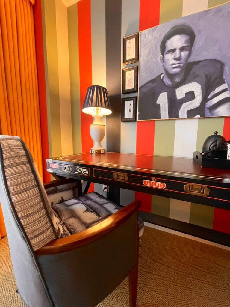 PerfPublicity's tweet photo. Love the Aesthetics of @GraduateHotels! 😍

Graduate Hotels is a collection of hand-crafted hotels in university-driven towns around the globe. From the instant you walk through our doors, you’ll be immersed in local culture and charm unique to each city. https://t.co/GDExll8dK1