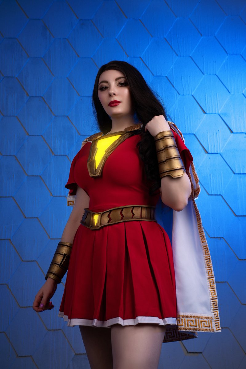LiyaMoon_'s tweet photo. Have you seen new #ShazamMovie trailer? Here is my cosplay on Mary Marvel! #shazam #shazamcosplay #marymarvel #marymarvelcosplay #cosplay #cosplayergirl #dccomics #dccomicscosplay https://t.co/Ptcb6IgWYS