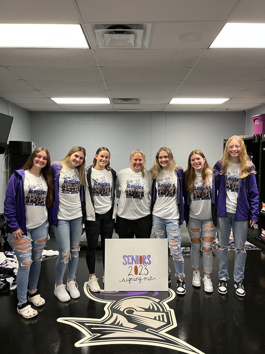 RealCoach_D's tweet photo. SENIOR GAME DAYYYY!!!!! Love this group so much and can’t believe it’s already Theo senior night 🥹 come on out to RRHS tonight at 7:30! Students wearing purple get in free!!! ⁦@rrhsknights⁩ https://t.co/dl9daQnKbR