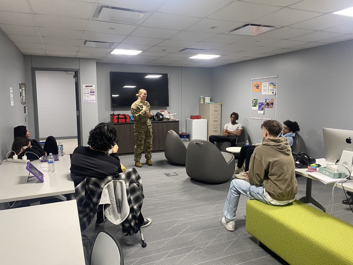 Thank you to our SSG Tiffany Wuertzer - National Guard Recruiter - spending time at our JHS Drop In School talking about career options. Great talk!