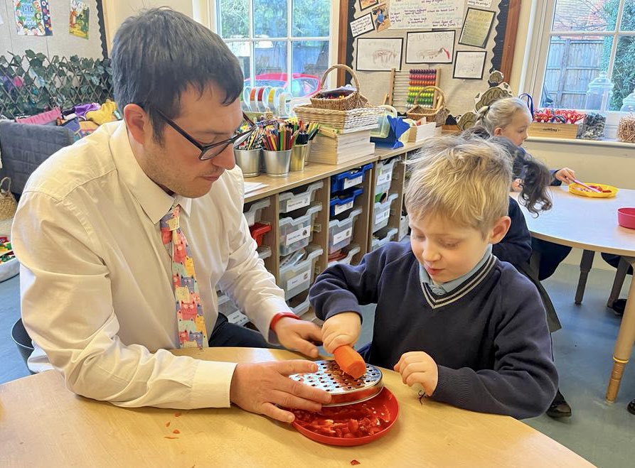 TownCloseSchool's tweet photo. This morning, Mr Fisher’s Reception class thoroughly enjoyed making & then eating their own vegetable spring rolls!
#InteractiveLearning #DeliciousLearning #ChineseNewYear2023 https://t.co/AoEEyOJwzB