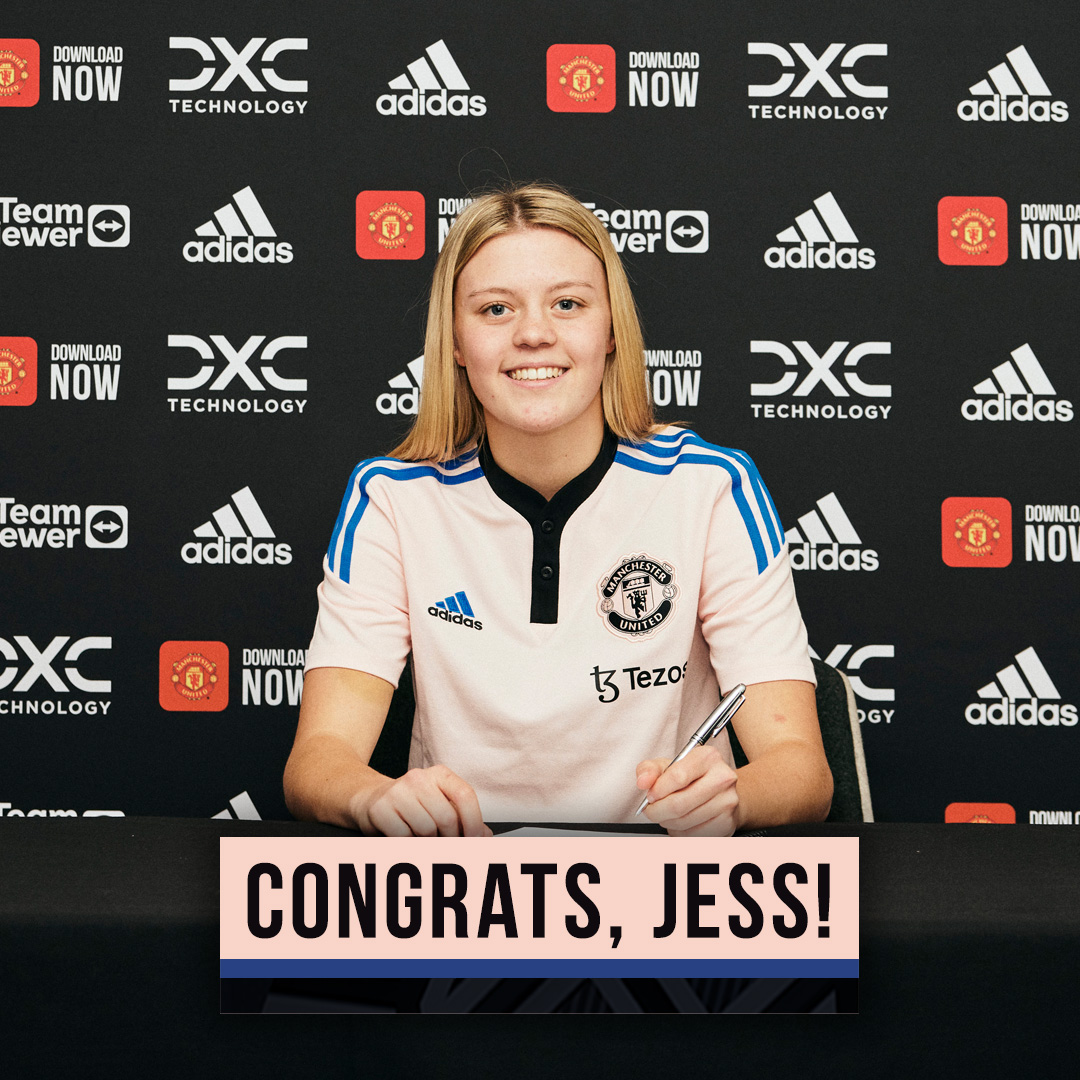ManUtdWomen's tweet photo. Huge congrats to @Jess_Simpson05, who has signed her first professional contract with United! 🤝

Plenty more to come from you, Jess! 💪📈

#MUWomen