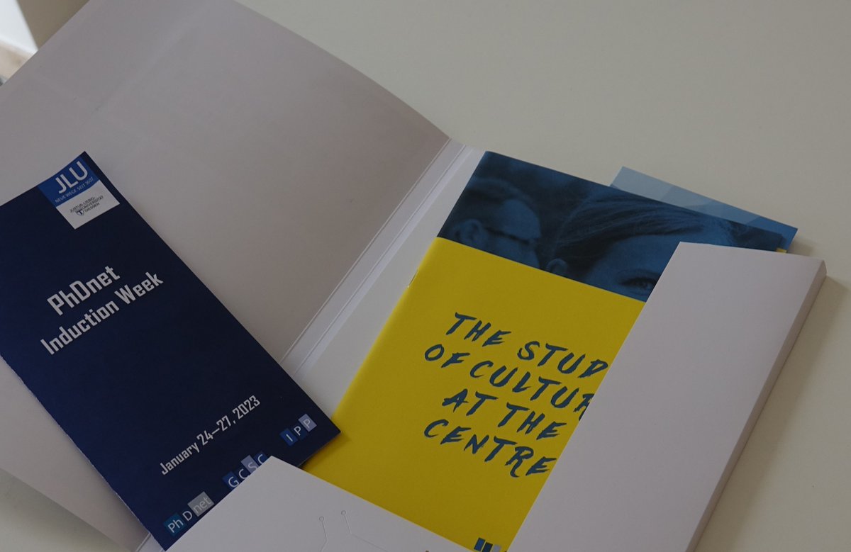 GCSC_JLU's tweet image. This week, we hosted the #InductionWeek of our 6th cycle #PhDnet. Besides hearing about inspiring projects on literary &amp;amp; cultural studies, it was a special pleasure bringing together our international #network. Thanks to you all! We look forward to follow your #PhD|journeys!👣🎓