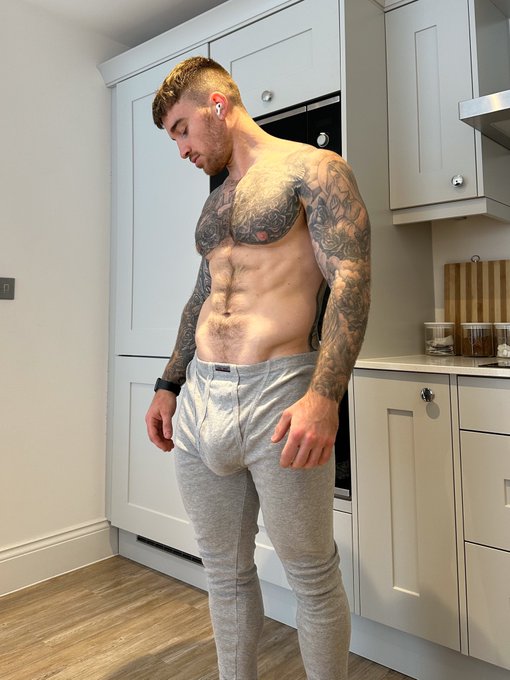 Click https://t.co/3x6d7ZQcv6 for my exclusive content 😉 https://t.co/Nm9hNlB5TY