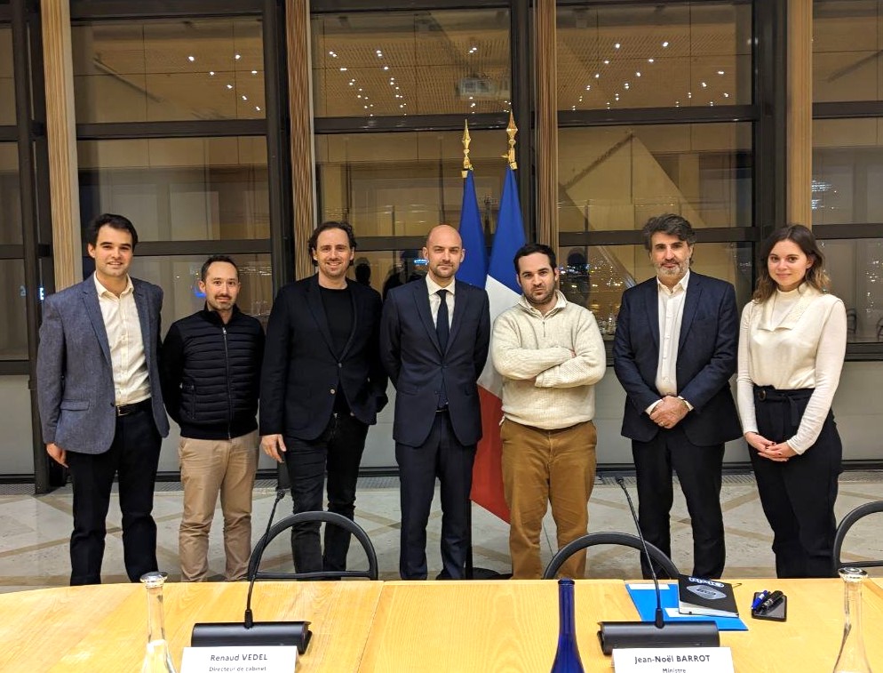 TheWinkyverse_'s tweet photo. Yesterday, our CEO @boris_kesler met with @jnbarrot, France's Minister of Digital Transition &amp; Telecommunications, for a roundtable with other key @MetacircleEU players!
They discussed the future of the French metaverse: infrastructure, interoperability, &amp; government synergies!🚀 https://t.co/yCfwr6Hh1G