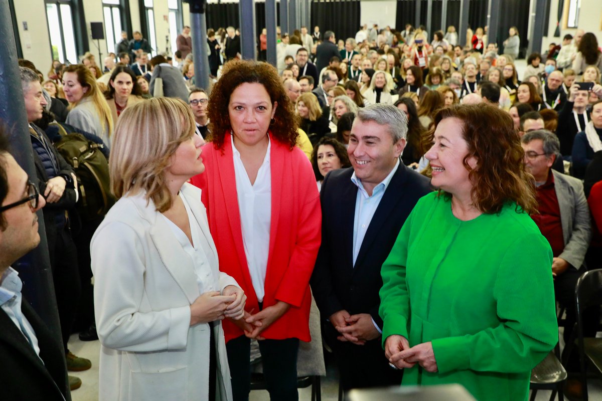EDUN_IB's tweet photo. 📢Pilar Alegría inaugura el Congrés de Formació Professional de les Illes Balears

👥Més de 500 persones participen d'aquesta trobada per reflexionar sobre el present i el futur de l'FP

📌Dos dies de tallers, ponècies i taules rodones 
#CongresFPIB 

▶️https://t.co/qN6HSyYUu4 https://t.co/5ok5092ZLw