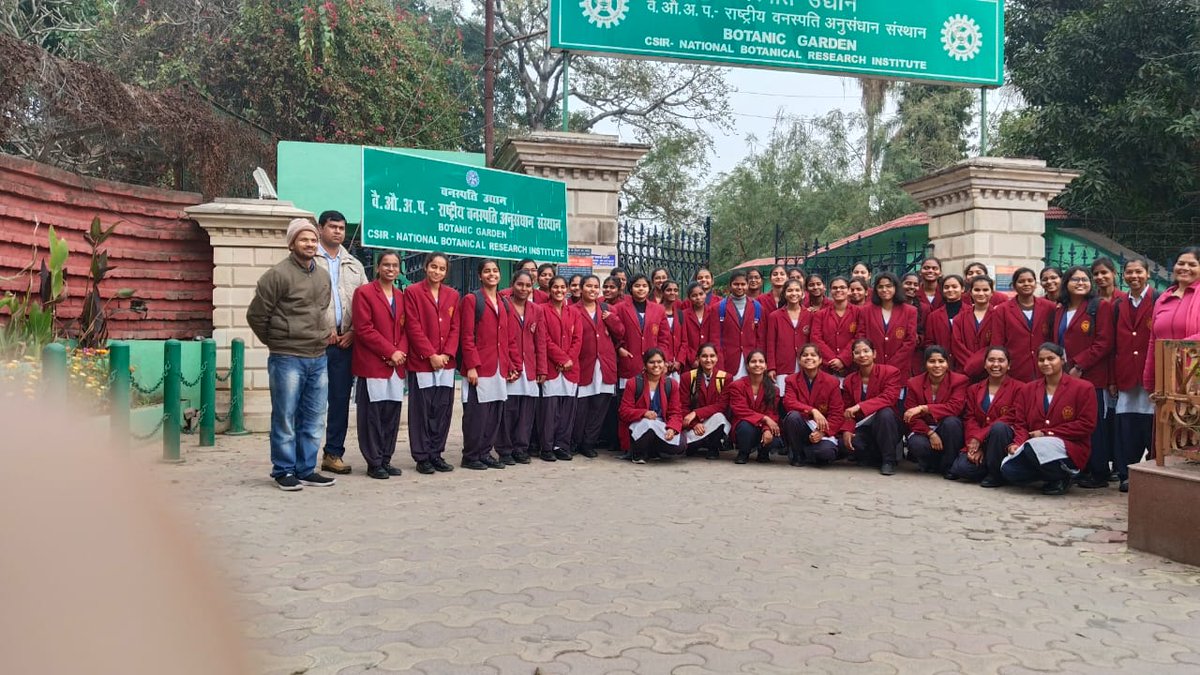 JNV PIPERSAND LUCKNOW Girls Students participated in scientific visit TO #NBRI  Lucknow under #vigyanjyoti program