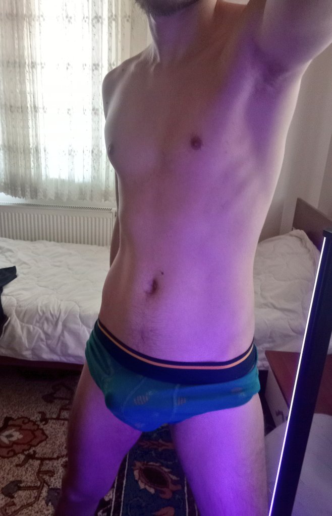 good boy :p  #twink https://t.co/HPI5nWuHWj