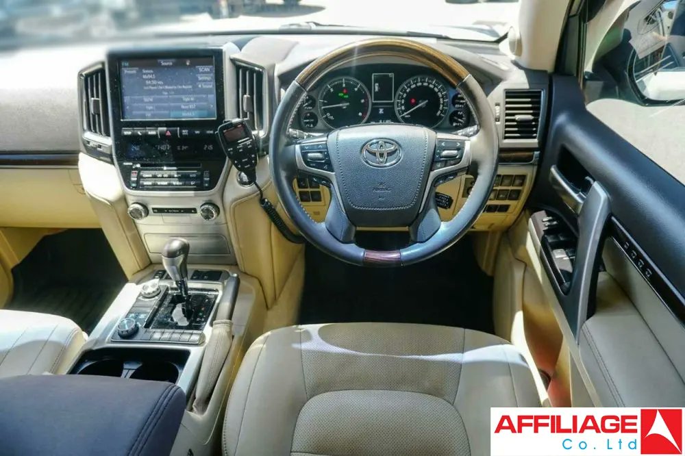 🇦🇺2019 LANDCRUISER LC200 SAHARA (4X4) VDJ200R - AUSTRALIAN SPEC

USD. 96,500 C&F TO MOMBASA (taxes not included)

4.5l V8 Turbocharged diesel engine, Odo 60,475KMs, Automatic transmission, 4WD, Sunroof, Clearview electric side steps, Redarc duel battery setup with Anderson plugs