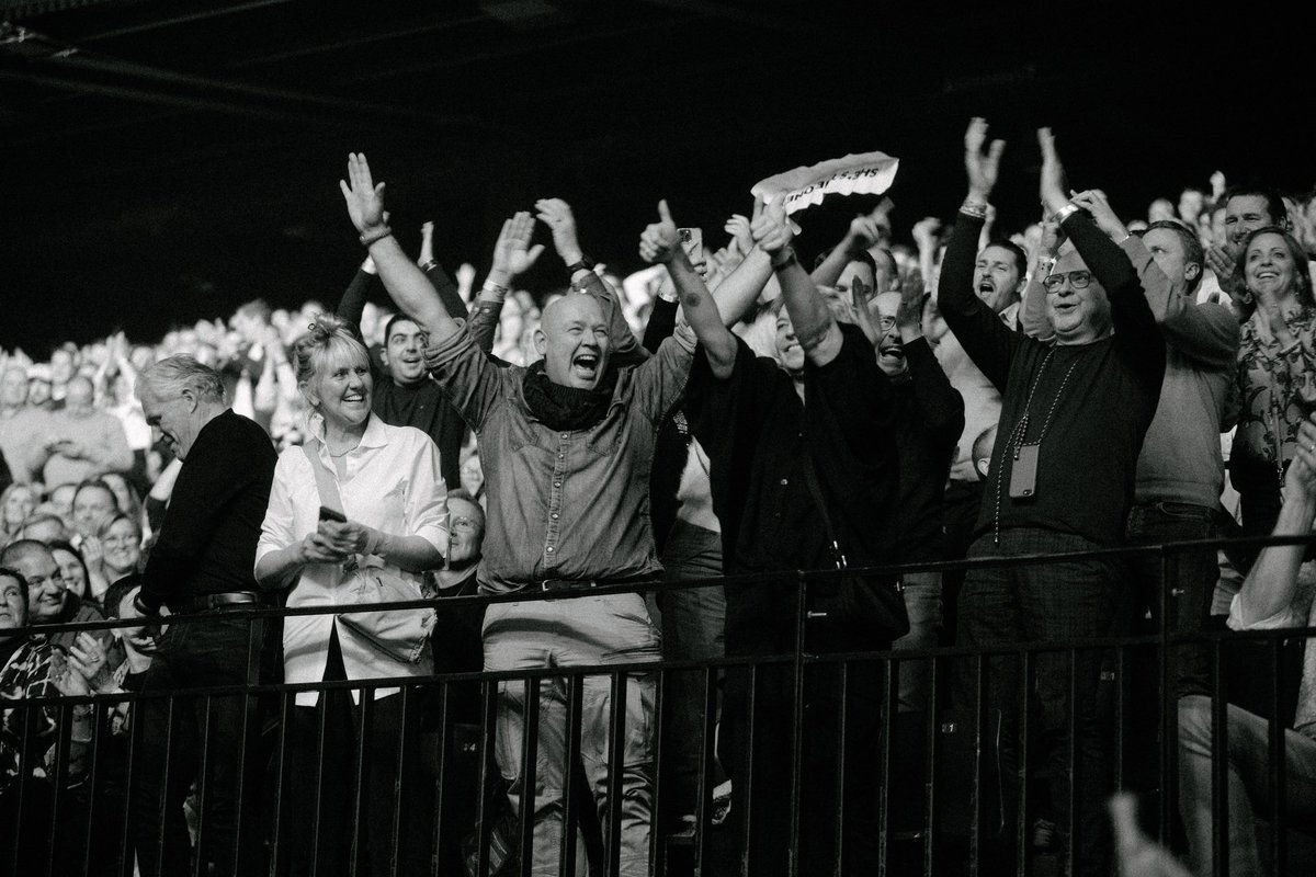 Robbie Williams tweet media