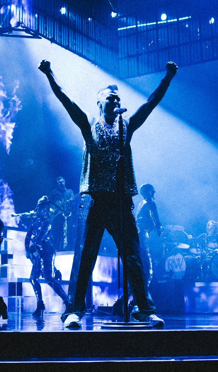 Robbie Williams tweet media