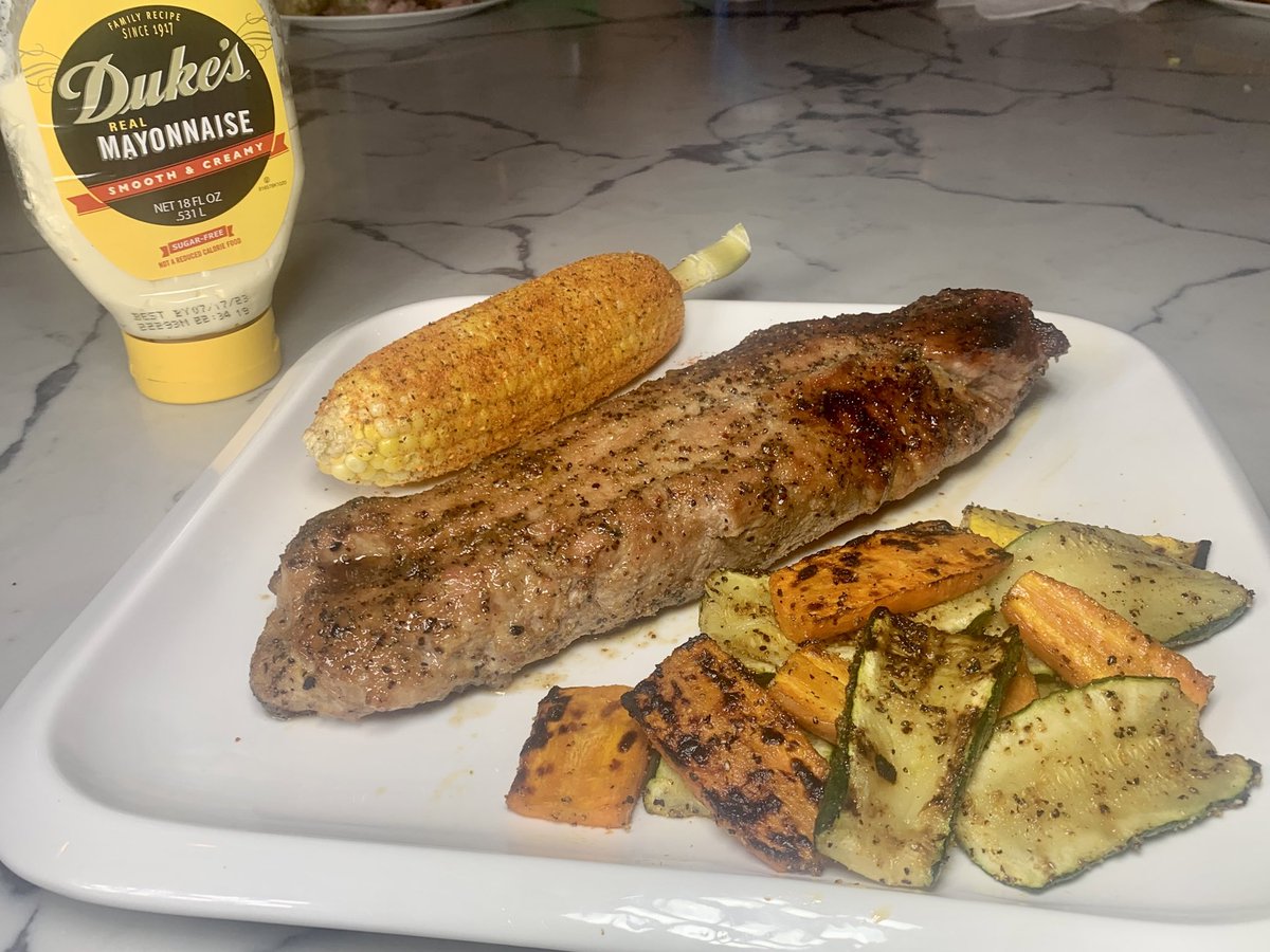 Honey Garlic Pork Tenderloin with <a href="/DukesMayonnaise/">Duke's Mayo</a> of course #Foodie #foodblogger #meat #delicious 

youtu.be/SkfCuqTmt9A