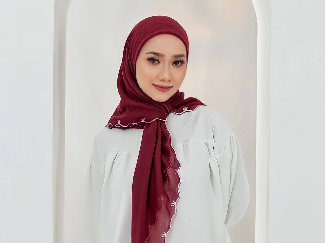 najjihuh's tweet photo. Pakai untuk Raya pun cantik ni😭 https://t.co/K0sCfkhL9f