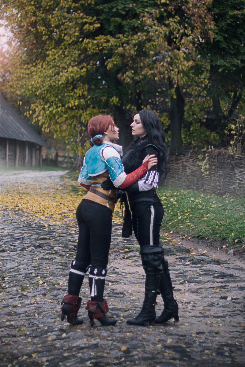 iKona__'s tweet photo. І навіщо їм Геральт?
Трісс by me
Йеніфер by @rinaraven14
Обидва костюми by me
Ph @ph_akane
@ukrcos #укркосплей #украрт @Sinitsa_cos #witcher3 #witchermemes @witchergame https://t.co/rulDaZr9sN