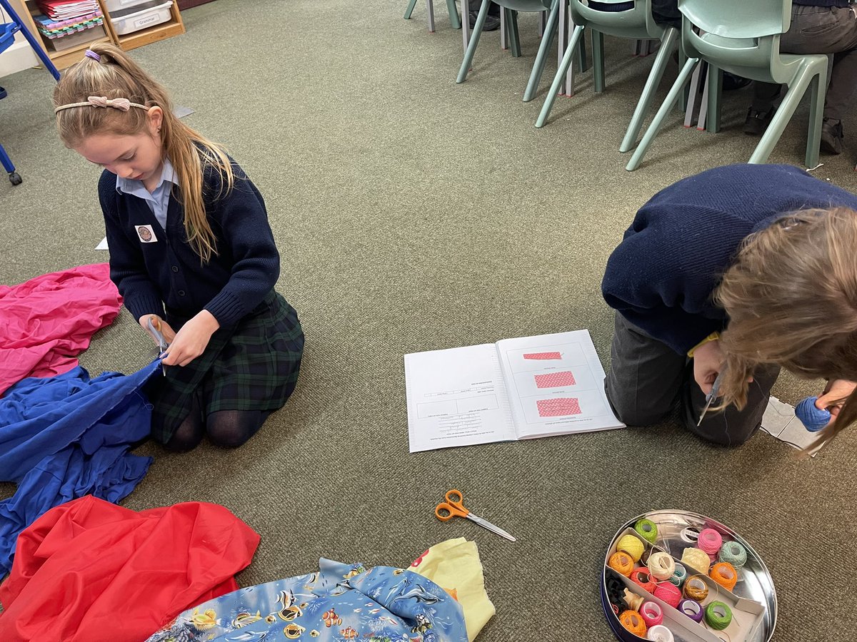 #SibfordYear4 are at the planning and designing phase of their #SibfordJSDT project for #BeneathTheWaves. Some mindfulness sewing will be taking place over the next few weeks. #DT #sewing #lifeskills #plandesignreview