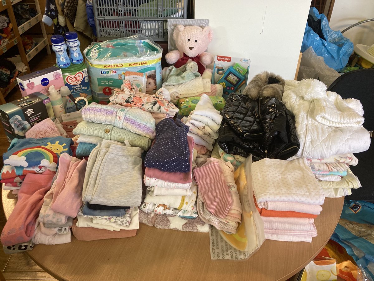 Weekly Recap!!
This week at Mothershare we put together an emergency referral, Had Julie at Morrisons donate some Bags, and received donations of Baby Products from both @WomenCentreCK and Asda Community Champion Emma Fox for us to give to people in need

#cffc #Calderdale