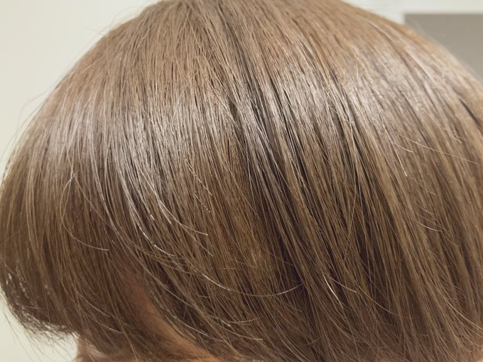 美容院でトリートメントしてもらって髪の毛サラサラにしてきたよ✌︎('ω'✌︎ ) 