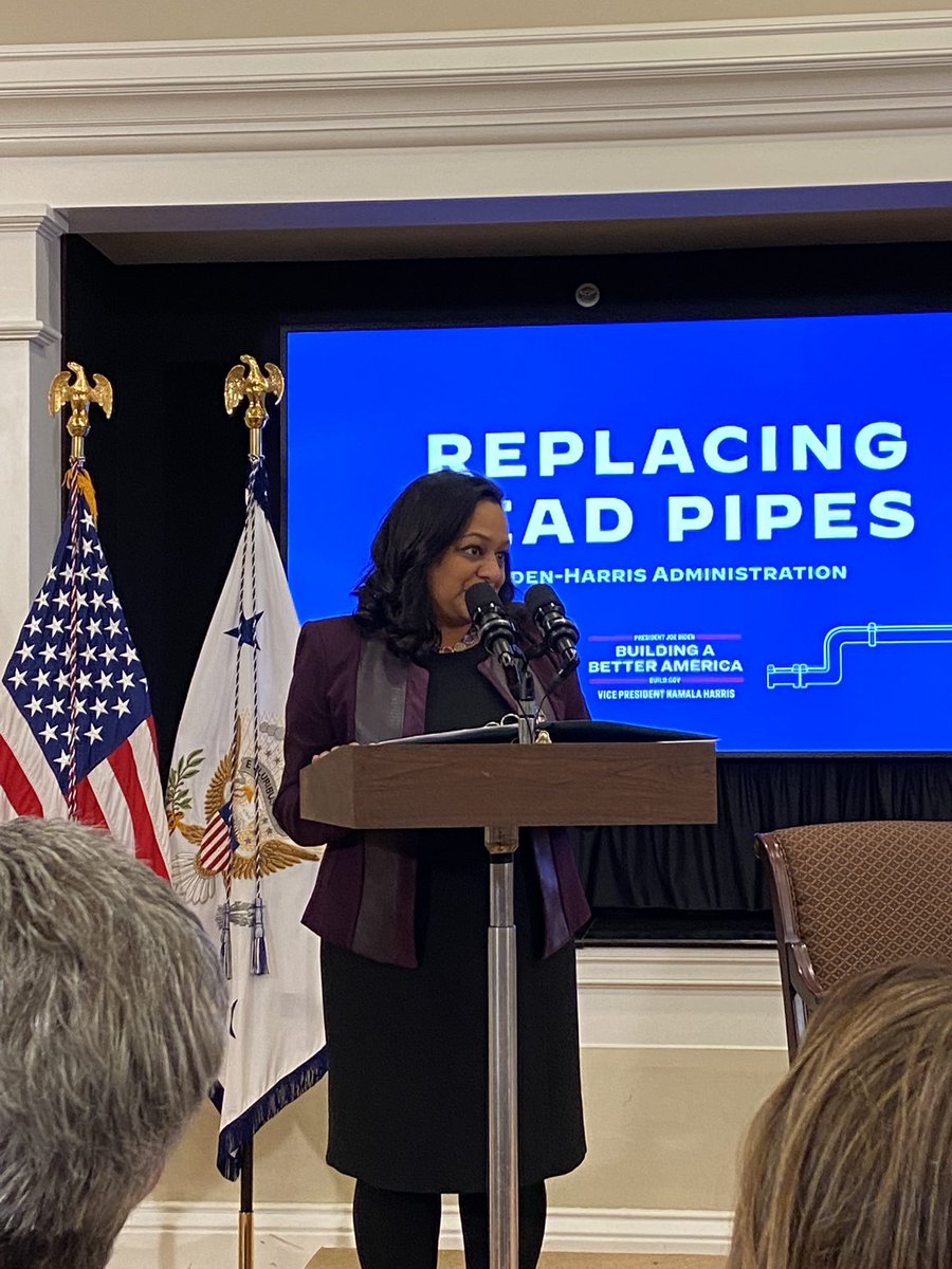 Renee Willette tweet media