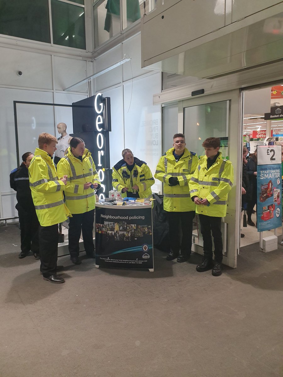 TiptonWMP's tweet photo. Tonight #Tipton NHT officers are joined by @CadetsWMP #1DY cadets in #GreatBridge #ASDA as part of our #NeighbourhoodPolicingWeek operation. Engaging with the public and promoting self safety, with goodies to keep you safe. #ASDAprice #OpASDA #WMP https://t.co/bsdR3FmPqQ