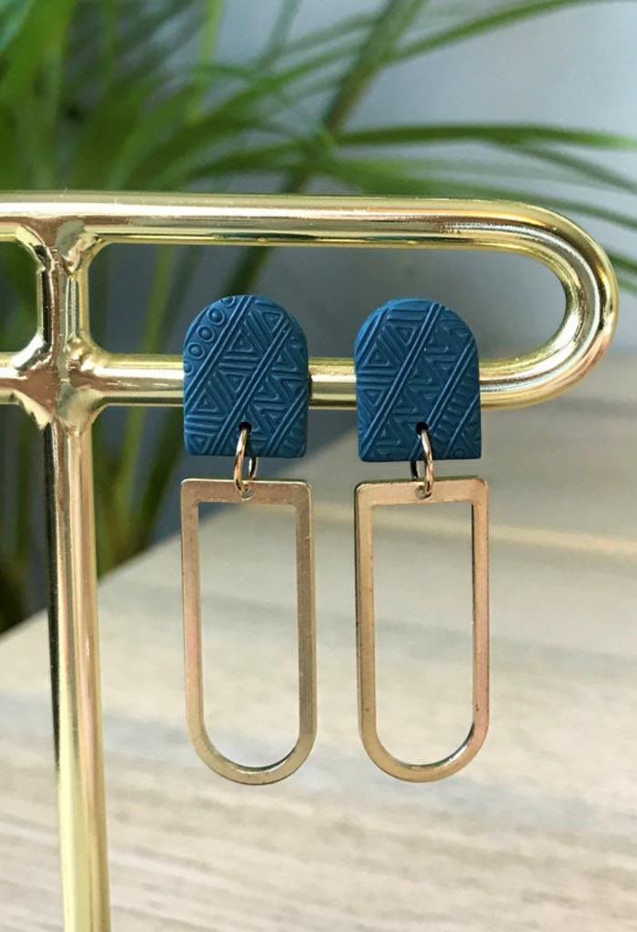 JerichoBeau's tweet photo. We will be at the @OXoutdoormarket tomorrow please come say hi, lots designs will be on display.
#oxford #oxfordshire #jericho #fashion #earrings #SmallBusiness #2for15 #mixandmatch #hairslides #FamilyBusiness https://t.co/icyXxsyVgj