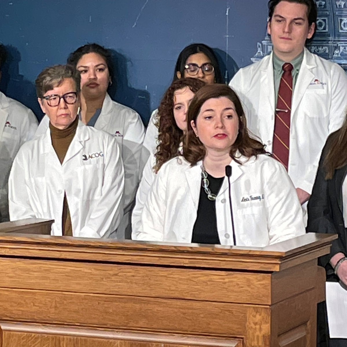 MNFamilyDocs's tweet image. MAFP President Alex Vosooney, MD, joined other MN physicians, med students, nurses &amp;amp; public health experts in a press conference, today, in support of the Patient Reproductive Options (PRO) Act. 🧵 #MNLeg #MAFPAdvocacy #ReproductiveHealth