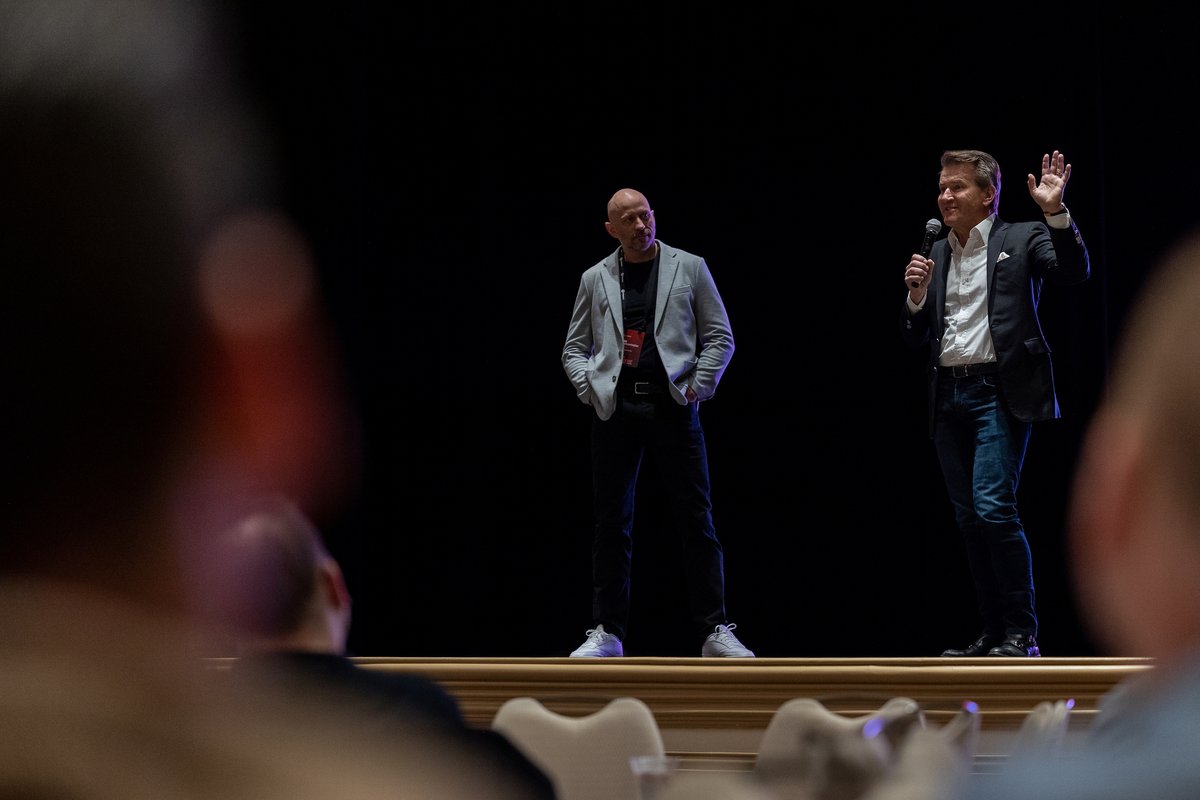 robertherjavec's tweet photo. The past week has been a phenomenal success !
Change is inevitable, expansion is undeniable. I am glad to lead @Cyderes as we change, adapt, and EVOLVE to expand our business and shape the future of cybersecurity.
#EvolveWithCyderes #CyberCEO #cybersecurity https://t.co/mmxb5QPaT3