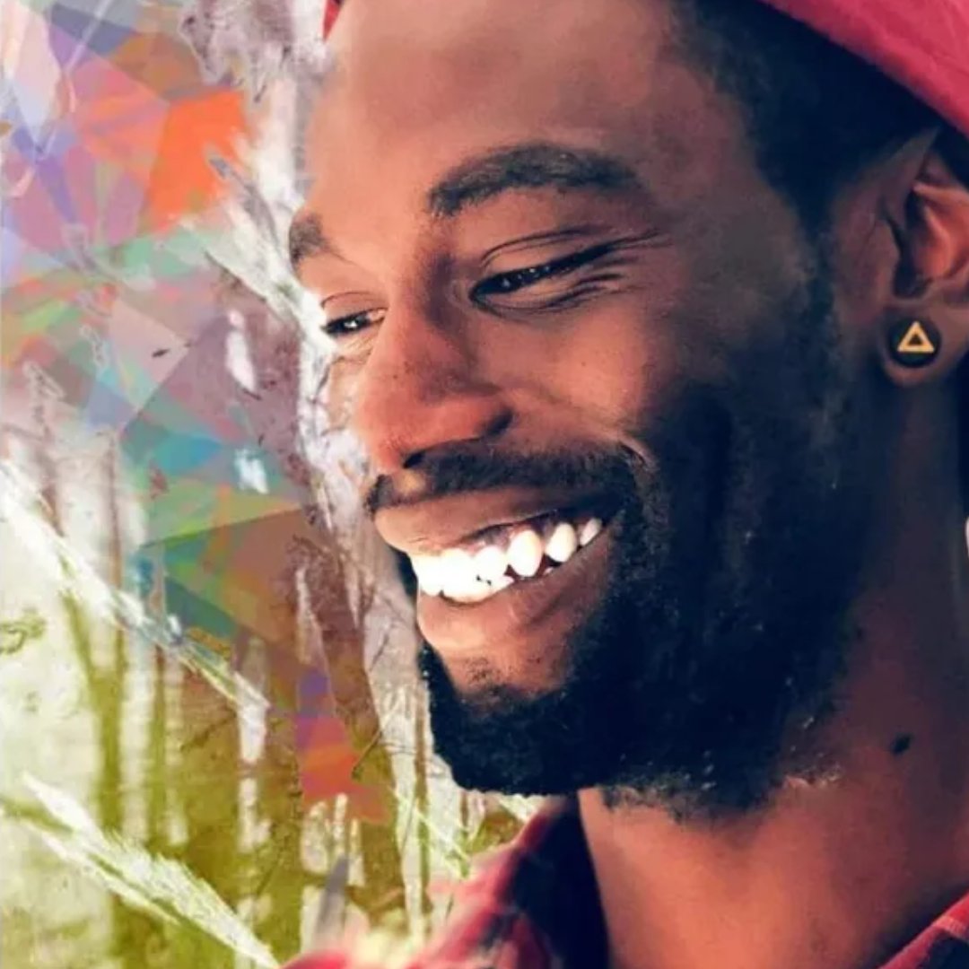 Don't share the video &amp; traumatize people in your lives. Send love to Tyre Nichols' family &amp; NEVER stop calling for justice. Cops killed more people last yr than any other year. Don't tell us to be peaceful. We're angry &amp; scared. We're fighting for our lives &amp; our families.