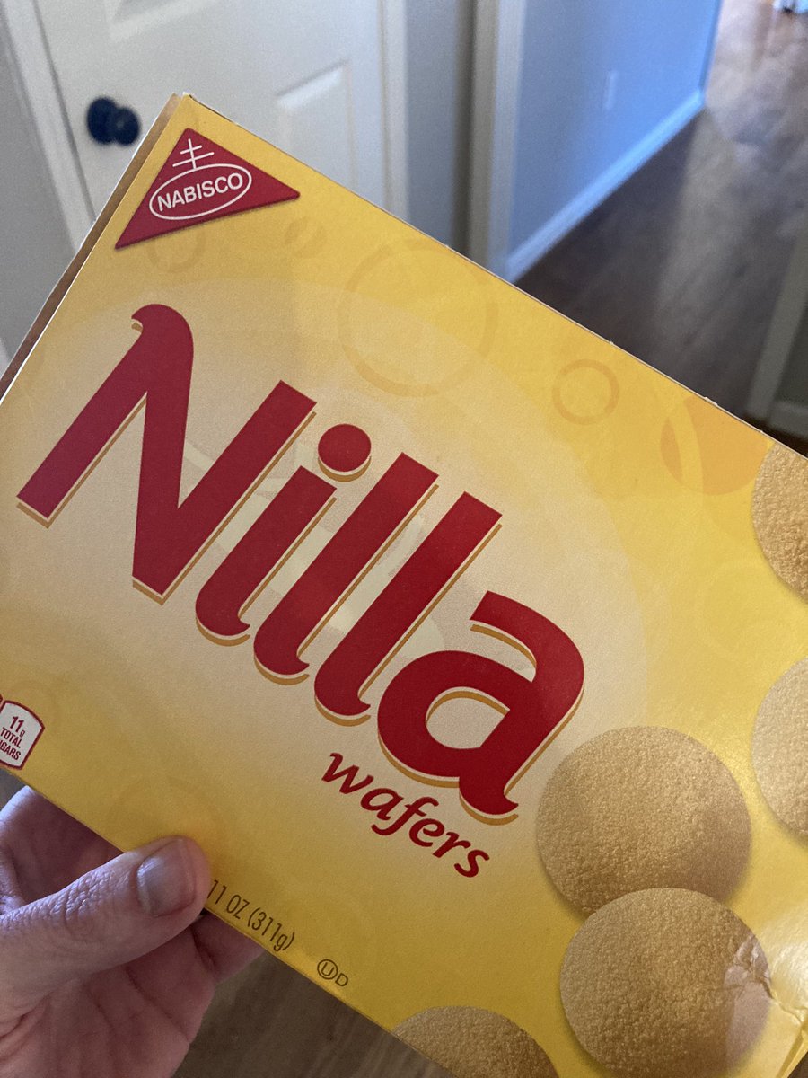 travberk's tweet photo. Have they always been called Nilla wafers? https://t.co/2cFrN63WDT
