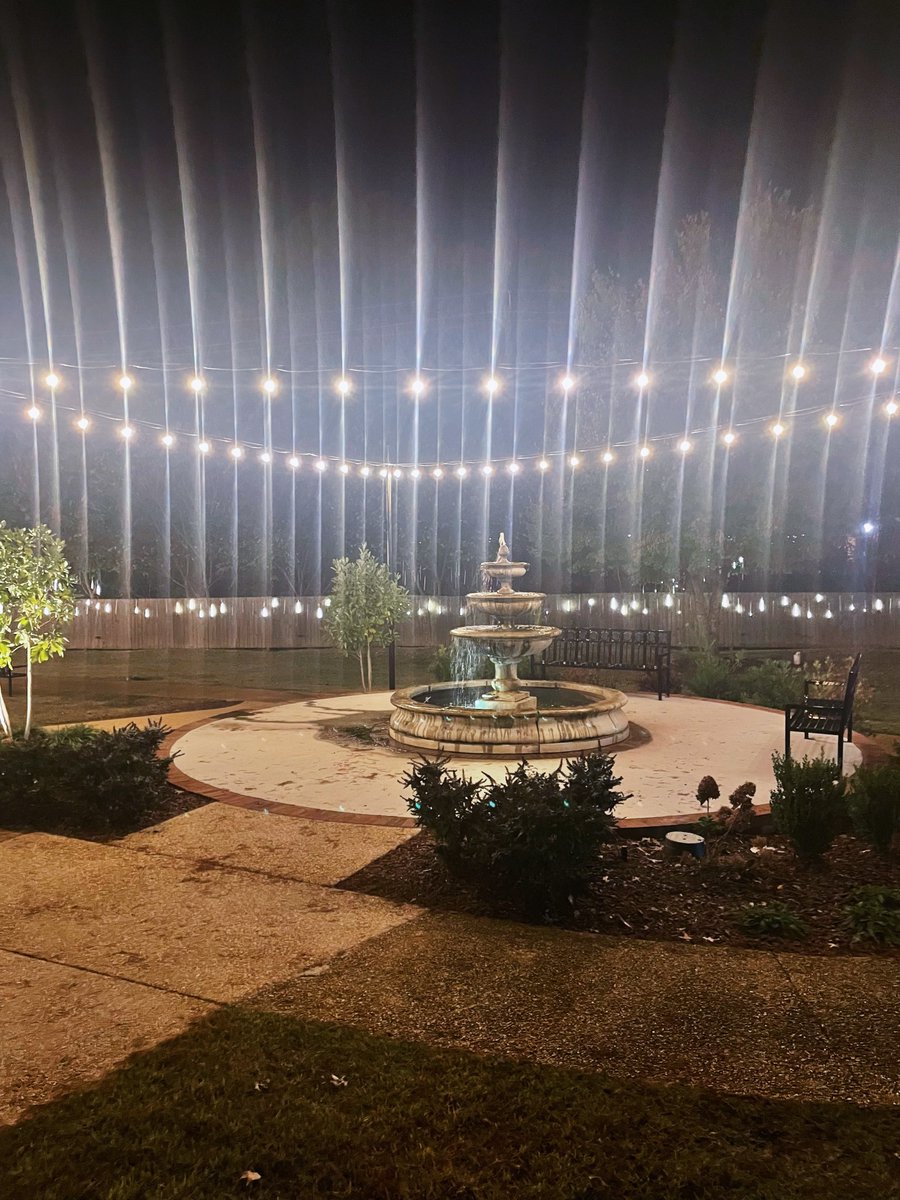 Need a romantic spot for your upcoming Valentine's date? Well, we have just the place for you! 

Take a stroll through Fire Station Park, where the lights twinkle and love fills the air! 
#starkvilleMS #STKCommunityMKT #valentinesday https://t.co/GovK38d9Kr