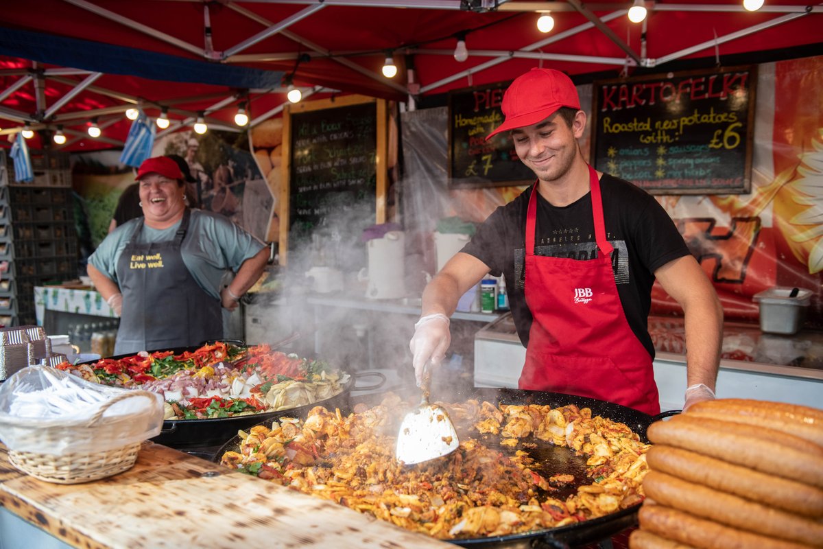 BoltonFoodFest's tweet photo. We have some amazing news!✨
Last year’s record-breaking festival has won an award for the ‘Best Large Speciality Market’, a national title given by the National Association of British Markets Authority. 🌯🥃
Read more here: https://t.co/EMVMkK5kKN
#BFDF https://t.co/2KIDJz2YLs
