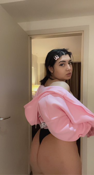 Am racit , imi dai niste paracetamol sau pulicina forte? ❤️ https://t.co/j1YG7IcDrQ