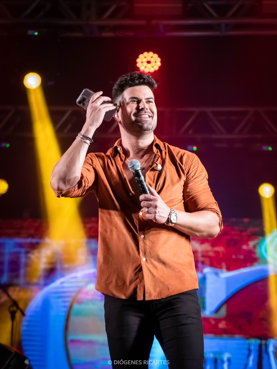 Hoje é dia de ouvir “Áudio Bebo” e também áudio de bêbado 🤣🎵 Simbooooora, que sextou !!!!