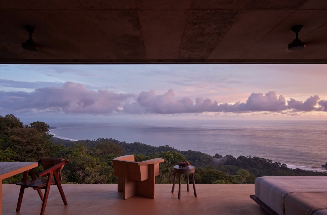 NATALIALABEL's tweet image. Dreaming of this tiny treehouse villa in Costa Rica.