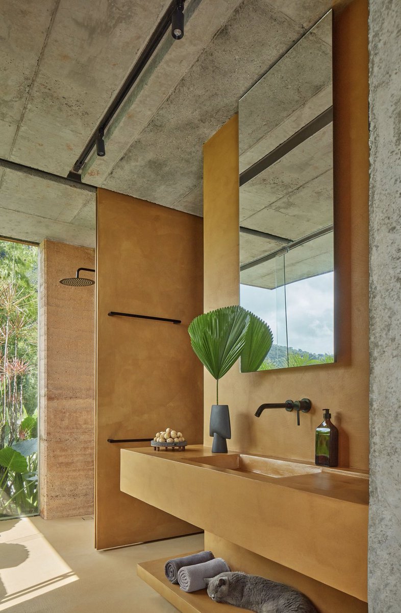 NATALIALABEL's tweet image. Dreaming of this tiny treehouse villa in Costa Rica.