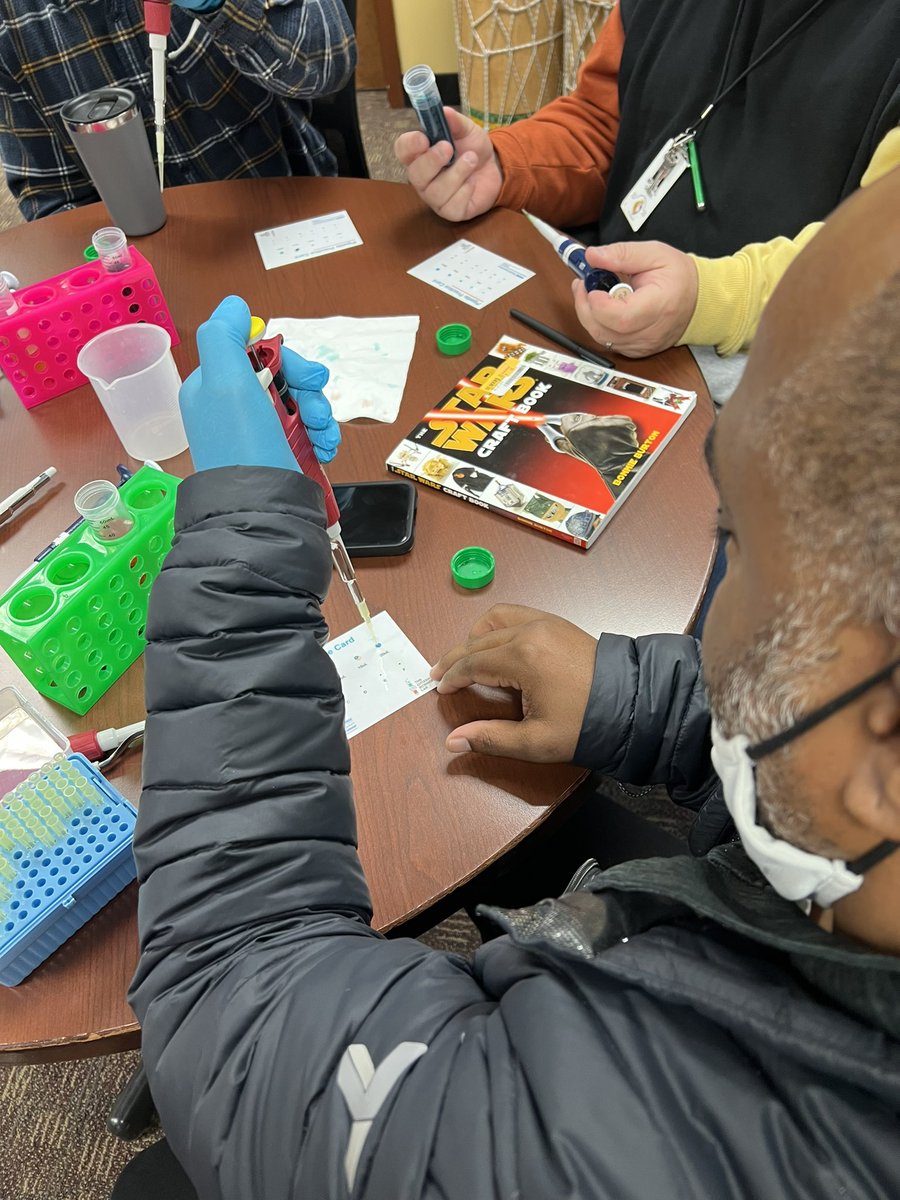 DrAfro71's tweet photo. We are getting our #Boitech on w/ teachers 🧑🏾🏫 👩🏻🏫 👨🏽🏫 at @life_steam ! We had a great morning learning how to pipette and run DNA 🧬gels! We had 27 teachers attend our @ABEProgOffice #Biotechnology experience! Big thanks to @citizenscilab Staph & RK Mellon! #STEM #biotech 🔬🧪 https://t.co/dMWIjhH9HH
