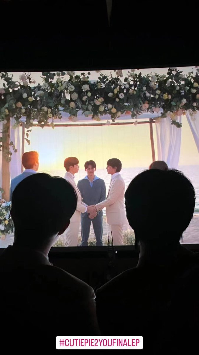 Mision_n's tweet photo. 终究还是和派🥧告别了
连阁在平行世界一定要幸福
也祝福我们贝宝和宝贝要一直这么快乐幸福下去🥰
一起给我们带来更优秀的作品
二搭剧和电影快来吧本妈咪等不及啦💃🏻#CutiePie2YouFinalEP https://t.co/qbSJdbldiL