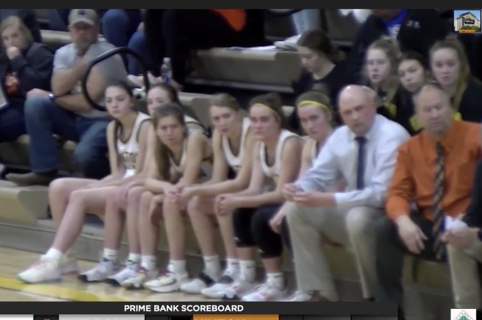 midwestsportstv's tweet photo. 3️⃣0️⃣0️⃣‼️
One of the BEST in the Business!
Coach Matt Leary goes after win 300!
tonight vs HMS 
Watch Coach Leary and his 1Oth ranked Blackhawks at 6 pm on https://t.co/rAXi7moLoM

@HintonSchool @HintonGirlsBB @IAsportz @NXTPROIA @Go_Bound https://t.co/rcjrbQmnPY
