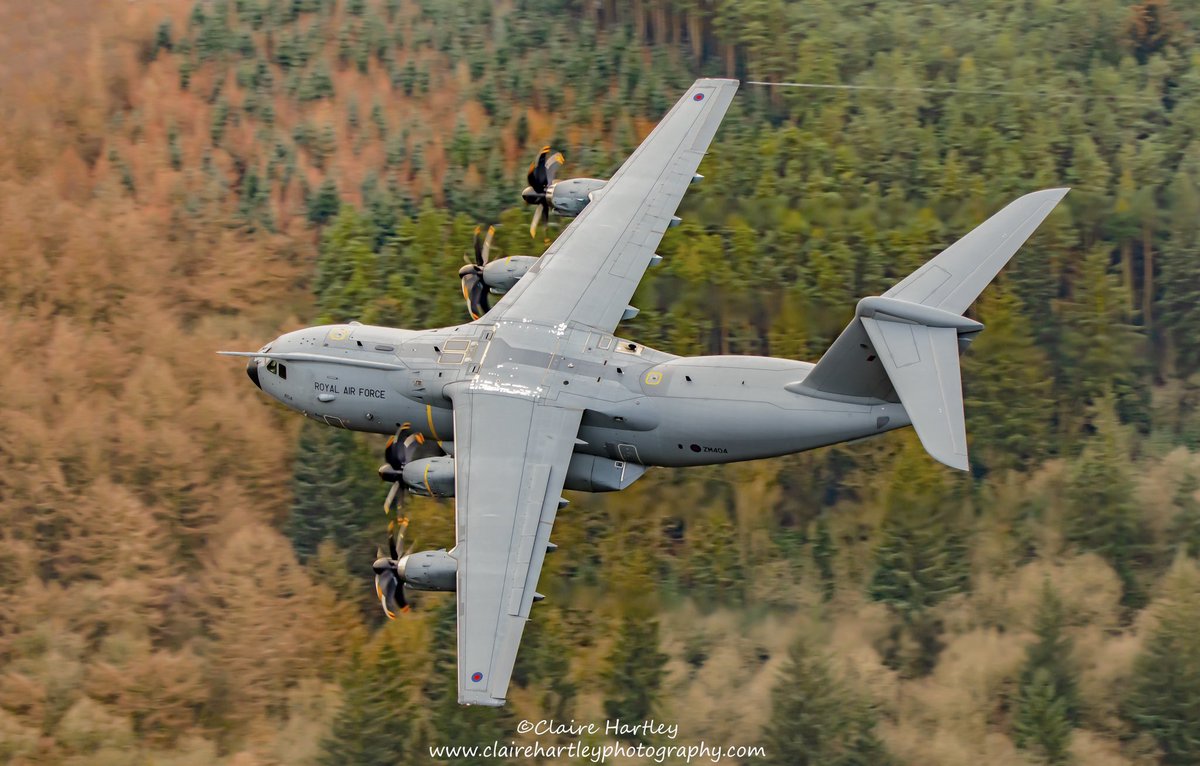 CHartleyPhotos's tweet photo. We were treated to cracking topside view of the #a400m as she passed through the Derwent Valley today. Made the epic climb worthwhile! https://t.co/z4s3EVb9fj