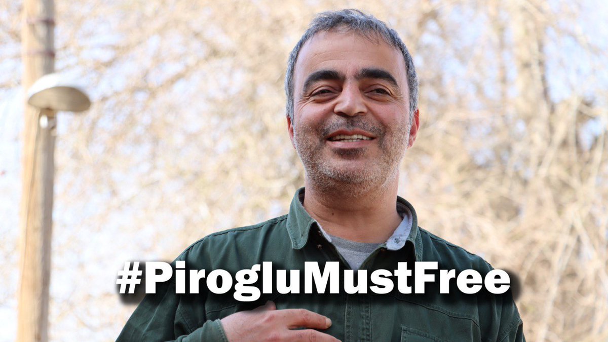 ForPiroglu's tweet photo. #PirogluMustFree
Sırbistan'da, IŞİD'e karşı mücadele ettiği için Türkiye'ye iade edilmek üzere tutuklanan Ecevit Piroğlu derhal serbest bırakılmak zorundadır.
#PirogluMustFree https://t.co/BXEv3HCI0F