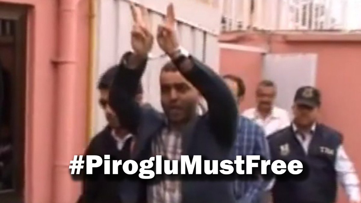 ForPiroglu's tweet photo. #PirogluMustFree
Sırbistan'da, IŞİD'e karşı mücadele ettiği için Türkiye'ye iade edilmek üzere tutuklanan Ecevit Piroğlu derhal serbest bırakılmak zorundadır.
#PirogluMustFree https://t.co/BXEv3HCI0F