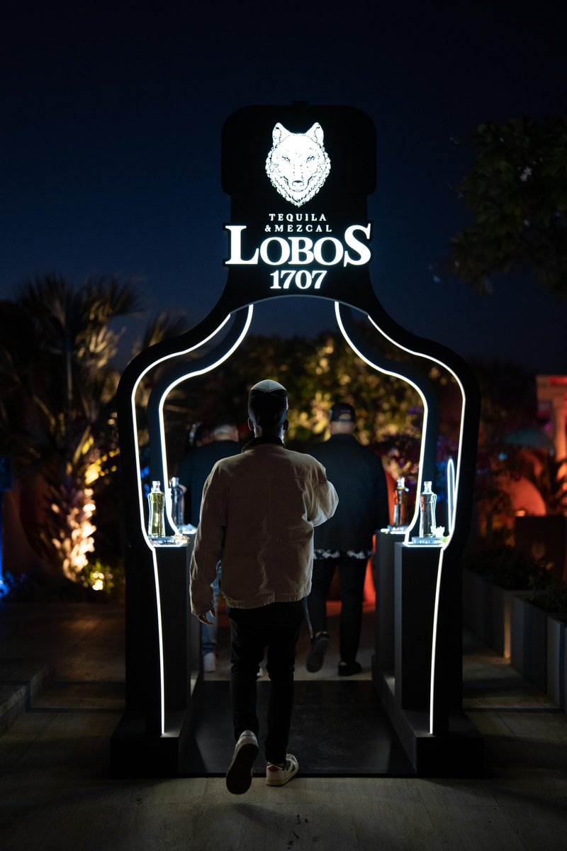 Lobos1707's tweet photo. The Pack goes where The Pack grows. Dubai, Welcome to The Pack. ๐บ๐ค๐ฅ
Lobos 1707 Tequila and Mezcal is now available in Dubai!
#AllForThePack #BuildABiggerTable https://t.co/RL17EMUJ7K