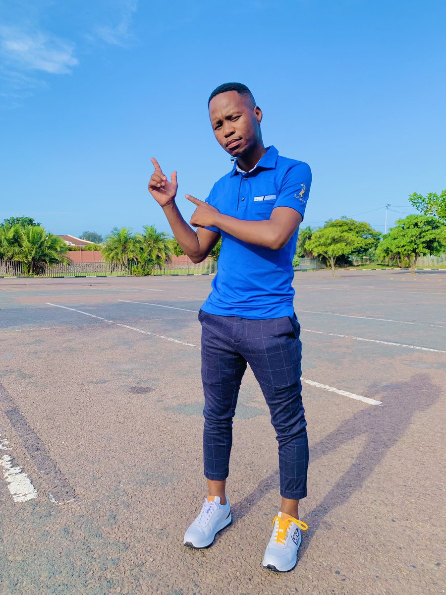 LindohNavigator's tweet photo. Ngamukelen kabusha, angiyijwayele lento kaTwitter. Zkhiphan Vele Lana ? https://t.co/MI3IumJTVA