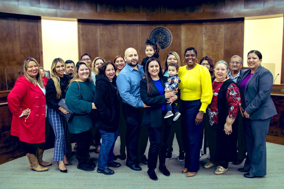 Sandy Solis tweet media