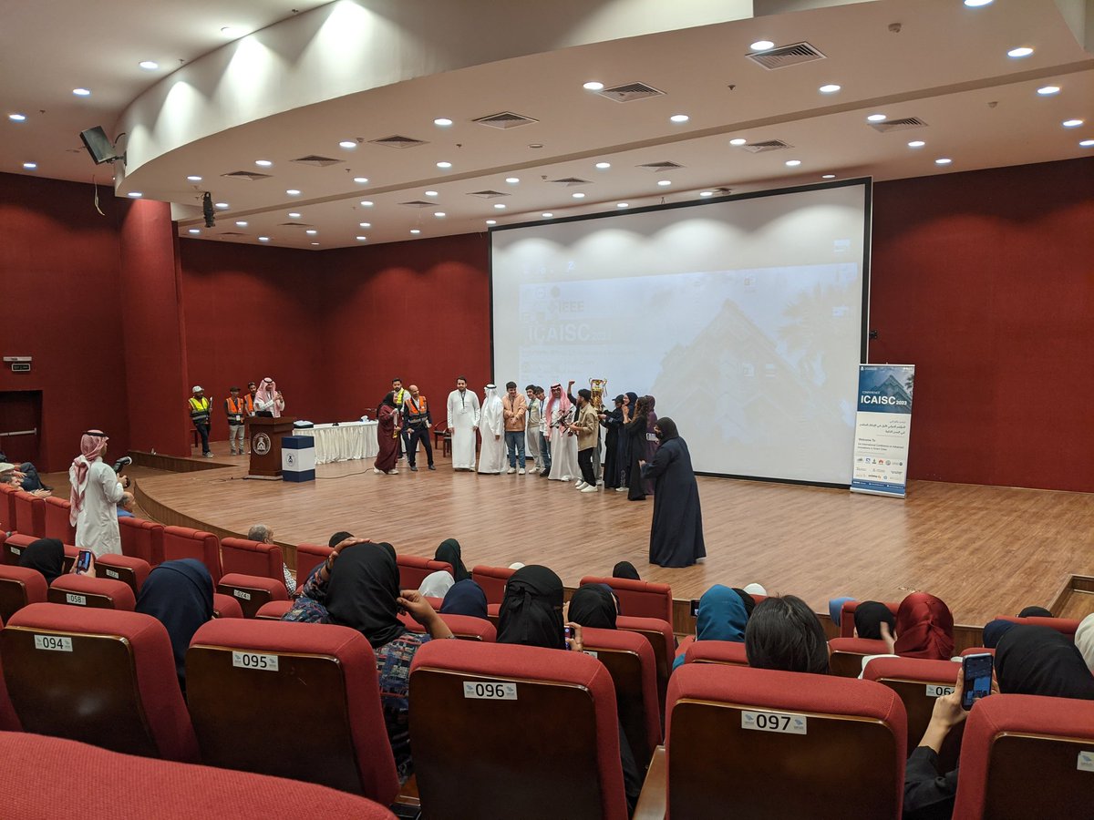 usamawahabkhan's tweet image. #MVPBuzz #AzureML #Saudi #IEEE #JIC #ICAISC2023 #Jeddah
