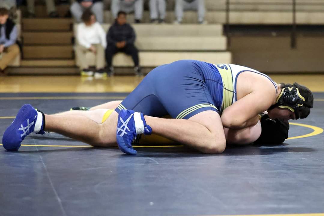 Austin Gibson (@austing1695) on Twitter photo Brute Strength comes from within!!
2023 Senior Night
Great Win versus Crescent!
#Heavyweight
6'5" 282 lbs, NG
<a href="/SHSBobcatSports/">Seneca Bobcat Athletics</a>
<a href="/HighSchoolBlitz/">High School Blitz</a> Brute Strength comes from within!!
2023 Senior Night
Great Win versus Crescent!
#Heavyweight
6'5" 282 lbs, NG
<a href="/SHSBobcatSports/">Seneca Bobcat Athletics</a>
<a href="/HighSchoolBlitz/">High School Blitz</a>