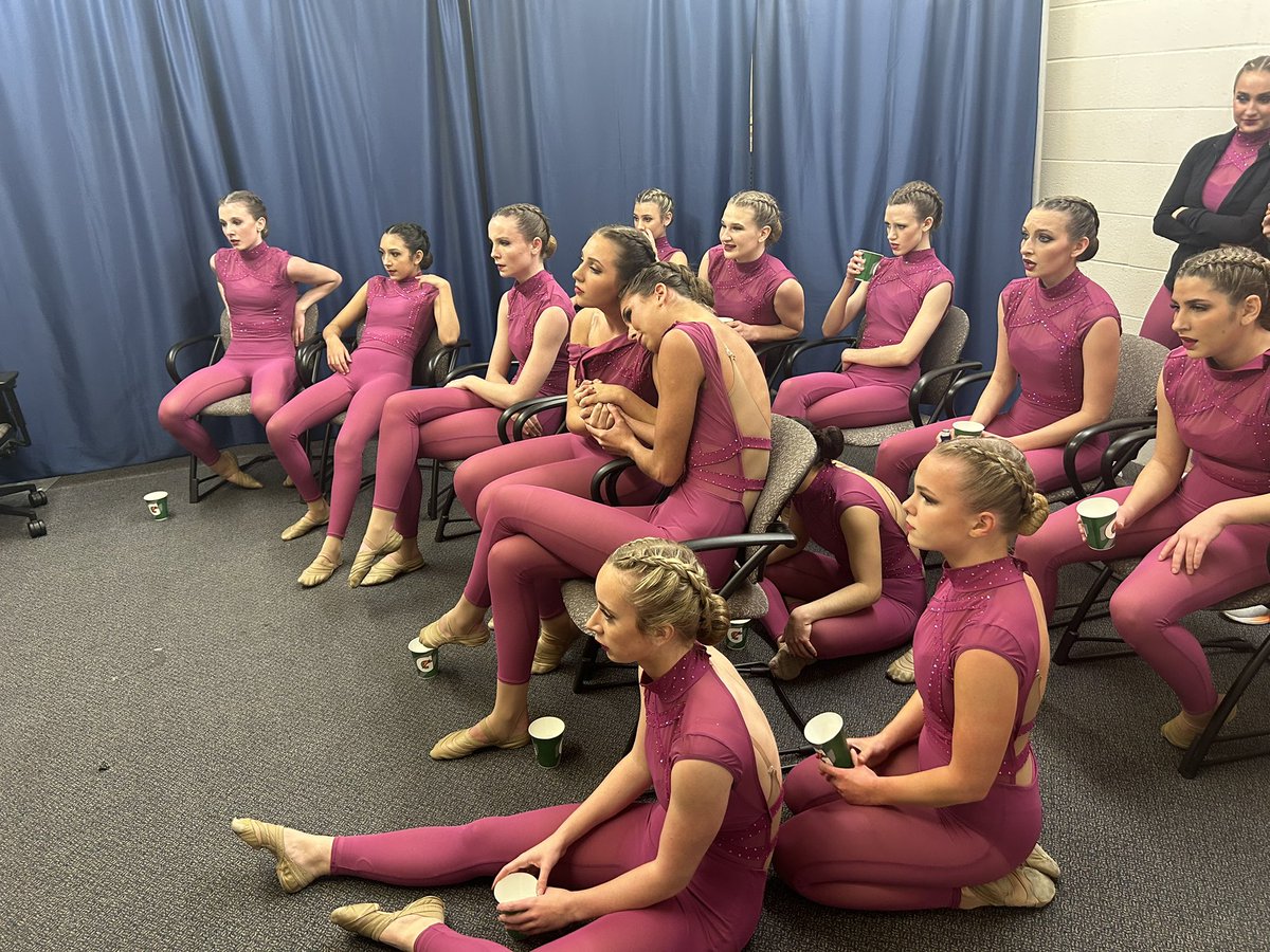 clcathletics's tweet image. Great performance by our Tiger Dance Team at the IHSA State Finals!  You Ladies make us proud!!  #weRclc #TigerPride