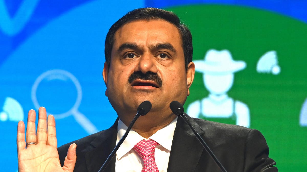 E2O_IN's tweet photo. Domestic Institutions &amp;Mutual Funds must support Indian market &amp; #AdaniGroup. If Adani fail, Indian Economy will suffer a lot &amp; banks might go bankrupt or suffer loss. #LehmanBrothers 

So, India domestic Institution should support the market.

#Nifty50 #NASDAQ100 #LIC #Hidenburg https://t.co/rXEmeD2ncN