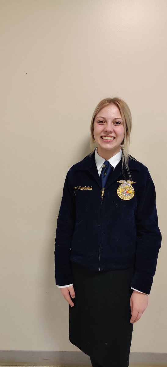 Congratulations to Hilari placing 5th in the Regional Creed Speaking CDE.